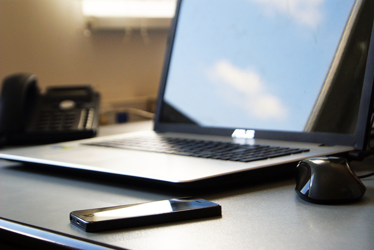 Paperless new hire onboarding for small businesses